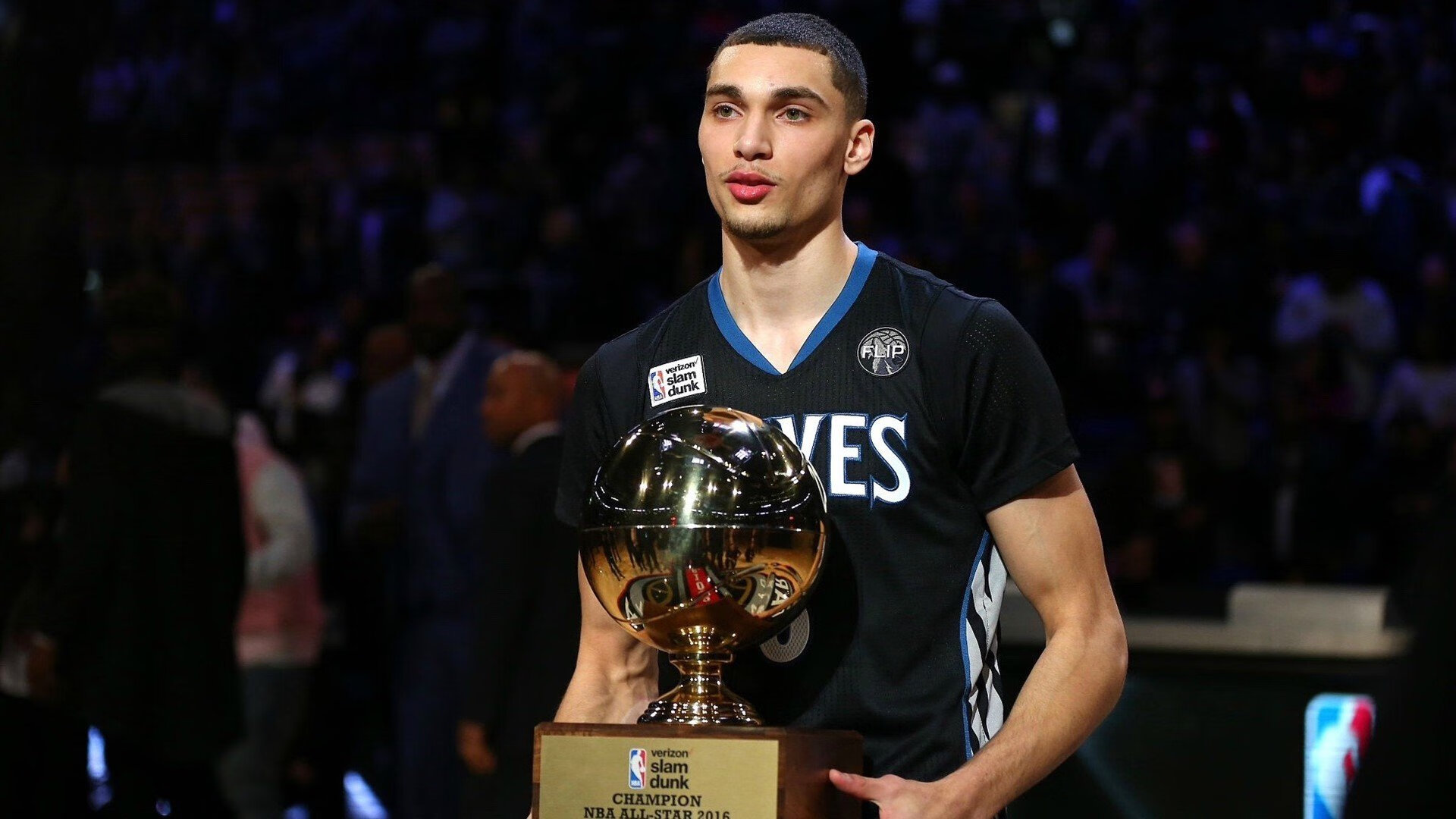 球迷组织举办观赛交流活动打造社区式观赛新体验，观看球赛心得