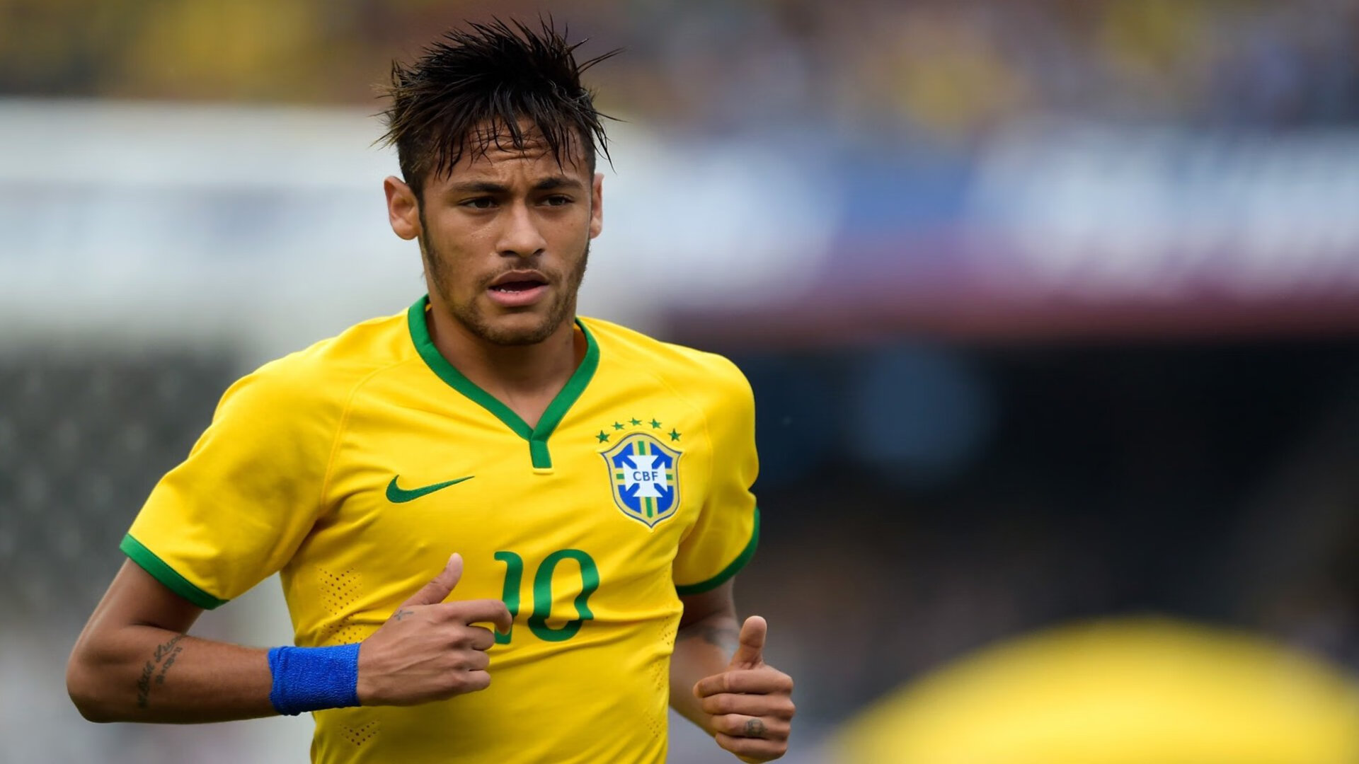 球迷互动:通过社交媒体创造最佳赛场气氛,球迷网络